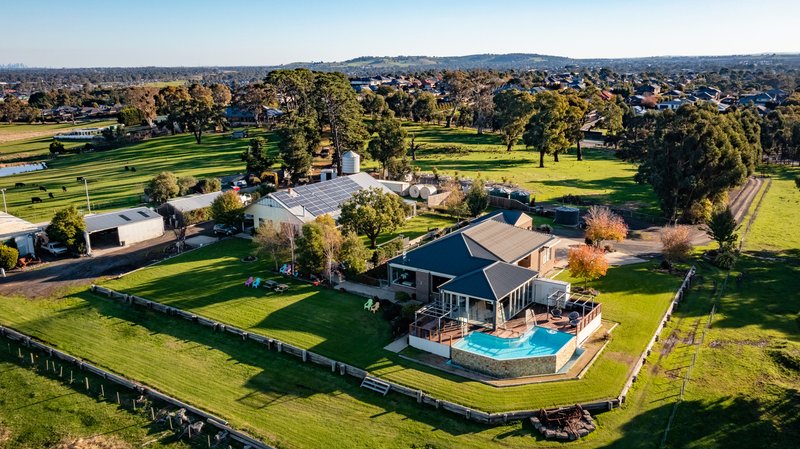 Photo - 1000 Yan Yean Road, Doreen VIC 3754 - Image 2