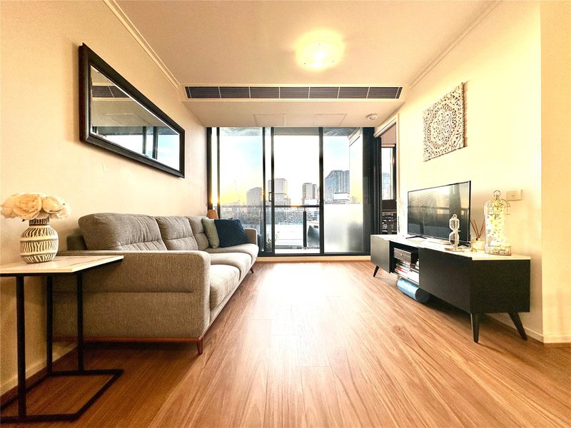Photo - 1000/63 Whiteman Street, Southbank VIC 3006 - Image 1