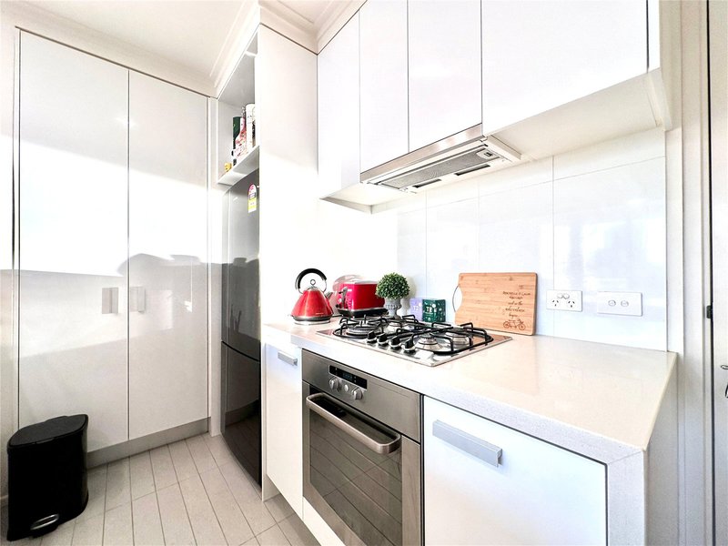 Photo - 1000/63 Whiteman Street, Southbank VIC 3006 - Image 4