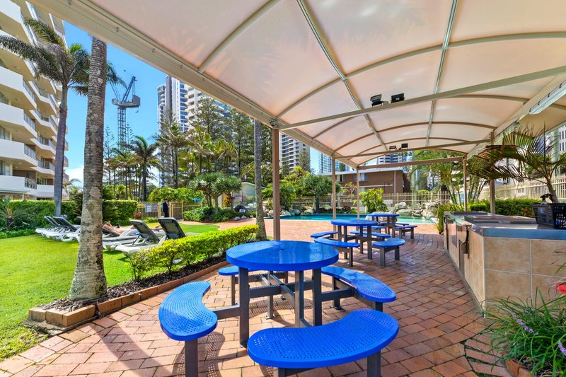 Photo - 1001/10 Vista Street, Surfers Paradise QLD 4217 - Image 14