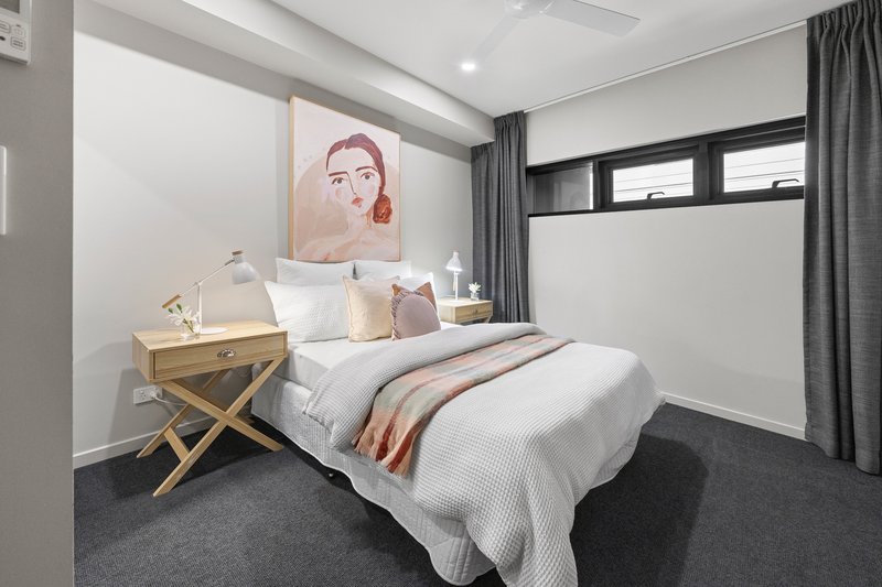 Photo - 1001/27 Commercial Road, Newstead QLD 4006 - Image 10