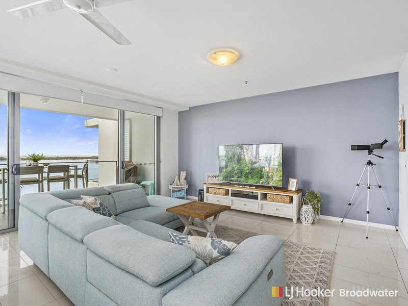 Photo - 1001/378 Marine Parade, Labrador QLD 4215 - Image 9