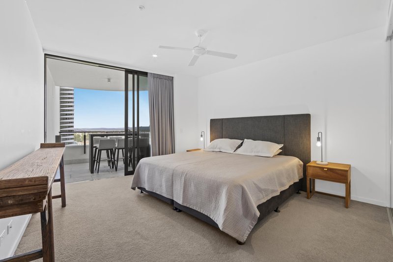 Photo - 1001/4-6 Alexandra Avenue, Mermaid Beach QLD 4218 - Image 7