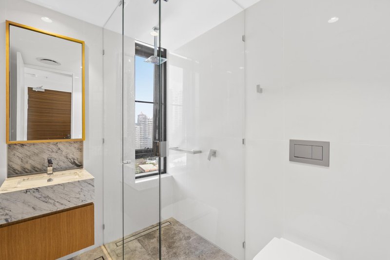 Photo - 1001/4-6 Alexandra Avenue, Mermaid Beach QLD 4218 - Image 8