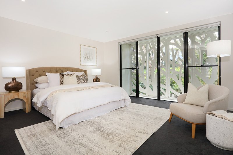 Photo - 10019 The Boulevarde , Benowa QLD 4217 - Image 21