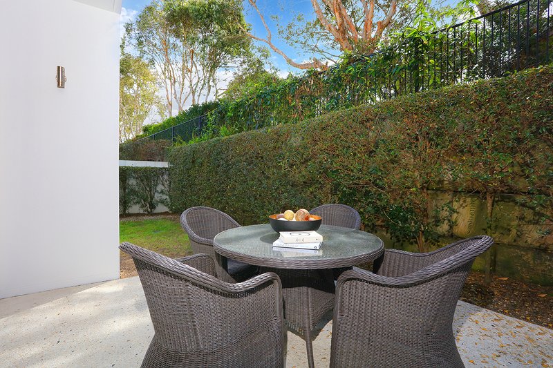 Photo - 10019 The Boulevarde Lane, Benowa QLD 4217 - Image 12