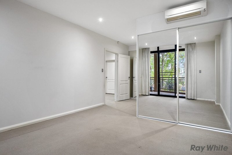 Photo - 100/2-4 Purser Avenue, Castle Hill NSW 2154 - Image 3