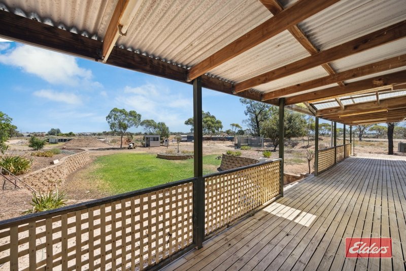 Photo - 1002 Redbanks Road, Kangaroo Flat SA 5118 - Image 18