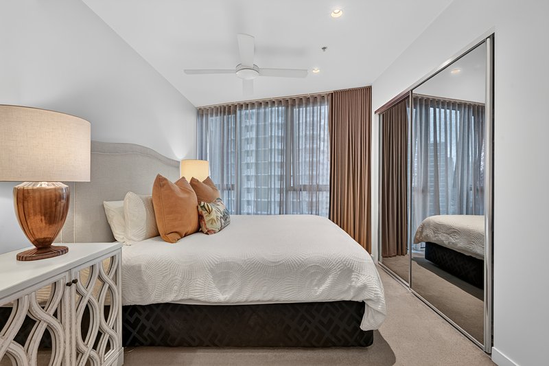 Photo - 1002/10-12 First Avenue, Broadbeach QLD 4218 - Image 6