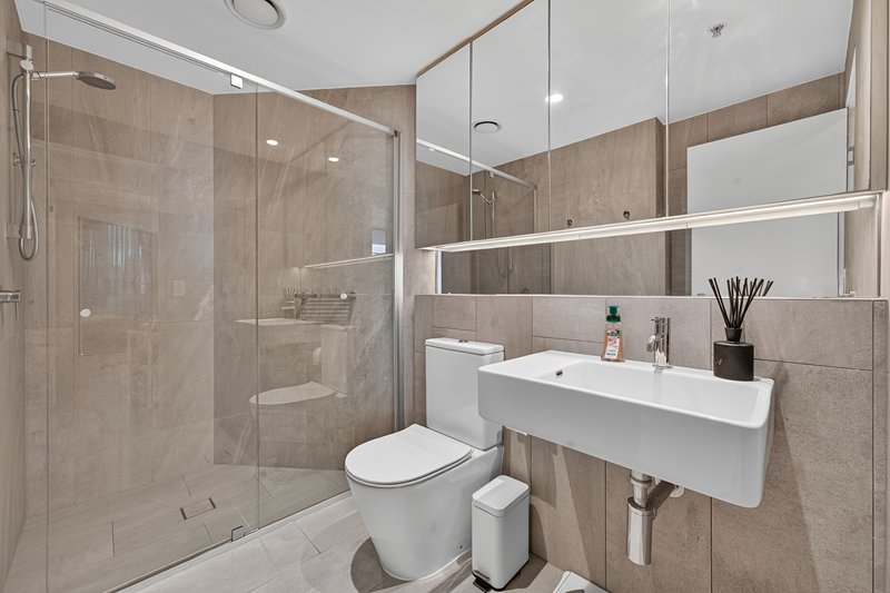 Photo - 1002/10-12 First Avenue, Broadbeach QLD 4218 - Image 8