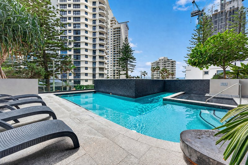 Photo - 1002/10-12 First Avenue, Broadbeach QLD 4218 - Image 10