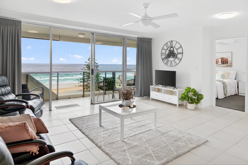 Photo - 1002/12 Enderley Avenue, Surfers Paradise QLD 4217 - Image 3