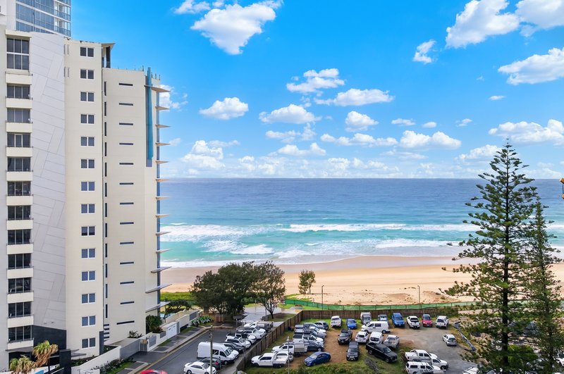 Photo - 1002/12 Enderley Avenue, Surfers Paradise QLD 4217 - Image 7