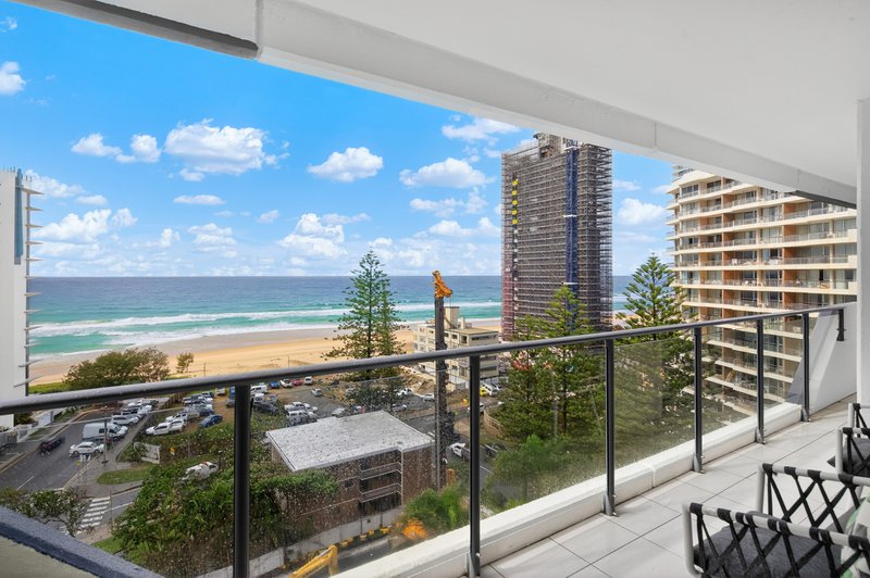 Photo - 1002/12 Enderley Avenue, Surfers Paradise QLD 4217 - Image 11