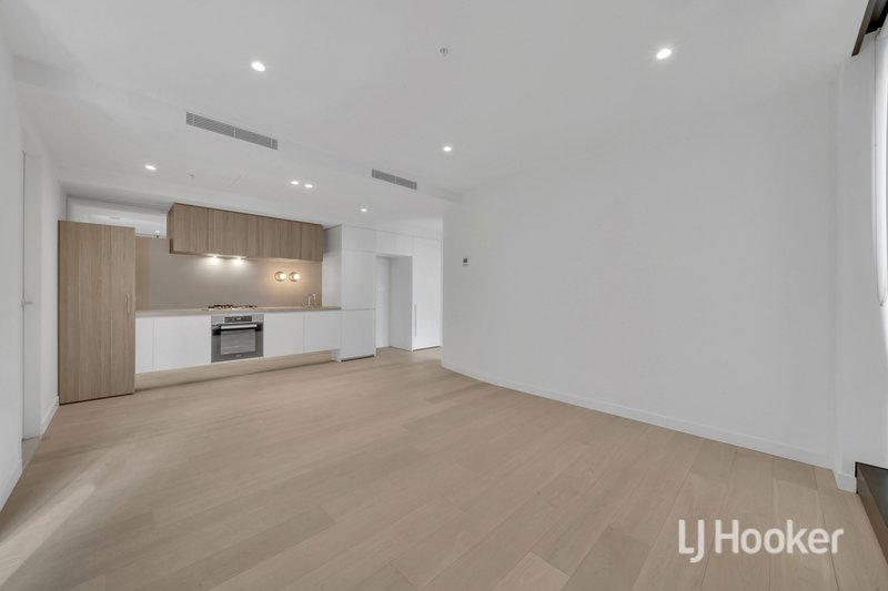 Photo - 1002/157 A'Beckett Street, Melbourne VIC 3000 - Image 2
