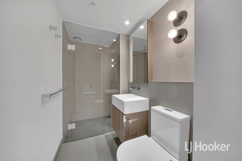 Photo - 1002/157 A'Beckett Street, Melbourne VIC 3000 - Image 7