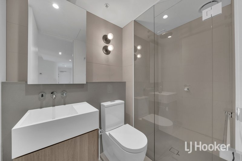 Photo - 1002/157 A'Beckett Street, Melbourne VIC 3000 - Image 8