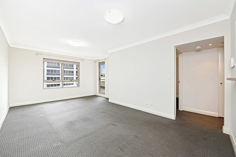 Photo - 1002/8 Brown Street, Chatswood NSW 2067 - Image 2
