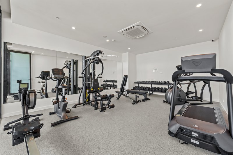 Photo - 1003/59 Meron Street, Southport QLD 4215 - Image 16