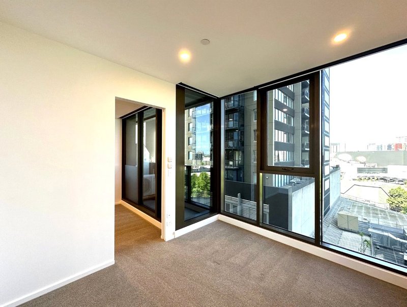 Photo - 1003/81 City Road, Southbank VIC 3006 - Image 6