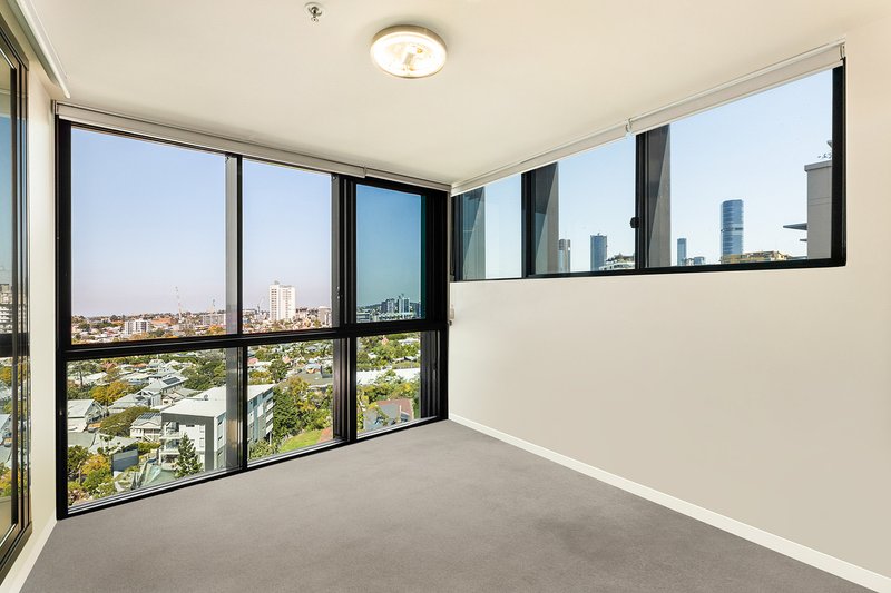 Photo - 1004/18 Thorn Street, Kangaroo Point QLD 4169 - Image 11