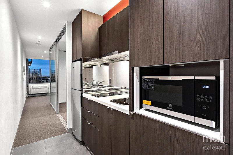 Photo - 1004/53 Batman Street, West Melbourne VIC 3003 - Image 2