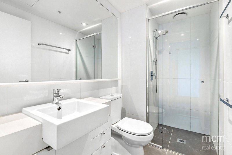Photo - 1004/53 Batman Street, West Melbourne VIC 3003 - Image 5