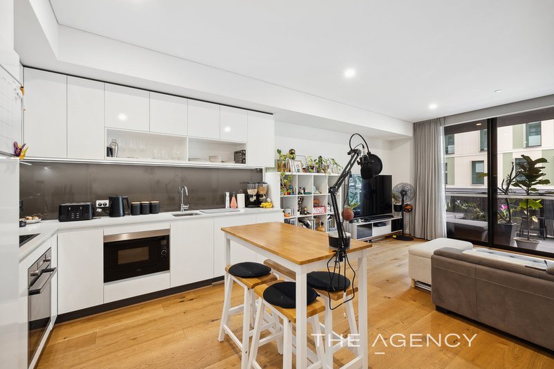 Photo - 1004/78 Stirling Street, Perth WA 6000 - Image 4