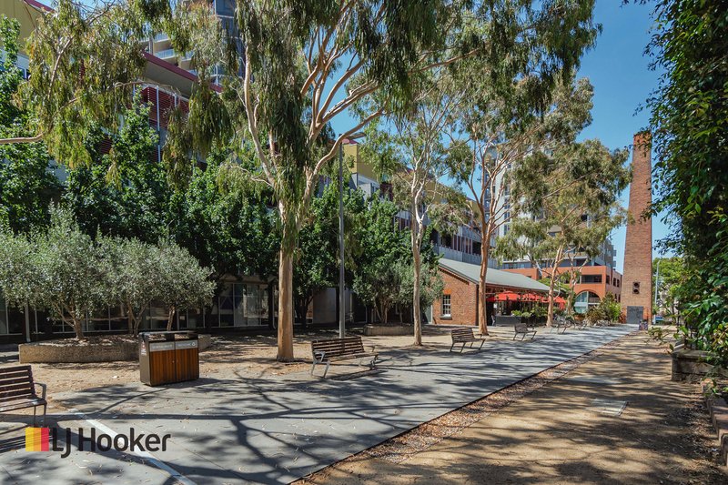 Photo - 1004A/21 Pentridge Boulevard, Coburg VIC 3058 - Image 16