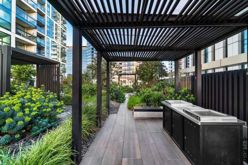 Photo - 1004E/888 Collins Street, Docklands VIC 3008 - Image 11