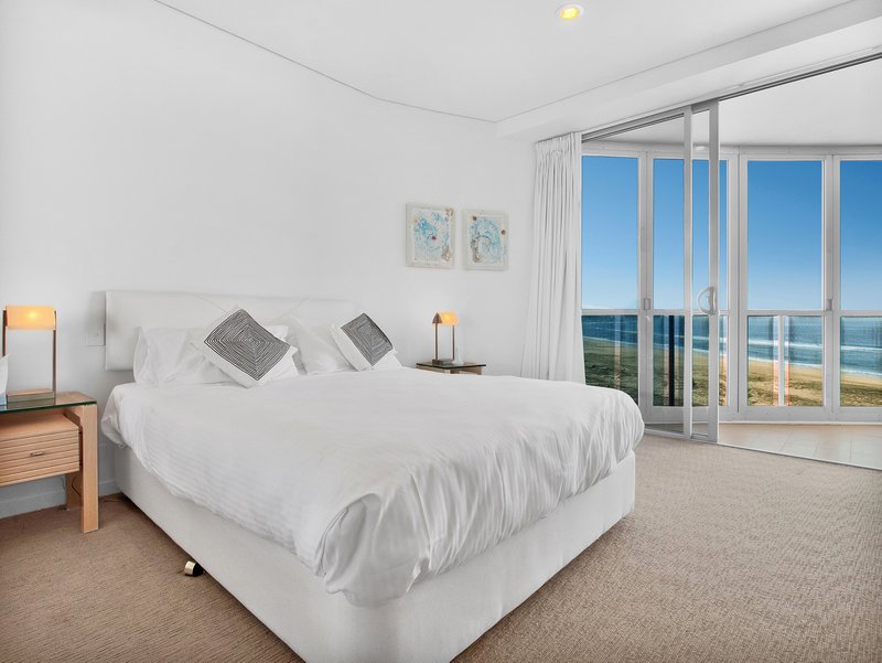 Photo - 1005/1 Douglas Street, Coolangatta QLD 4225 - Image 12