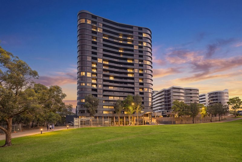 Photo - 1005/12 Jack Brabham Drive, Hurstville NSW 2220 - Image 2