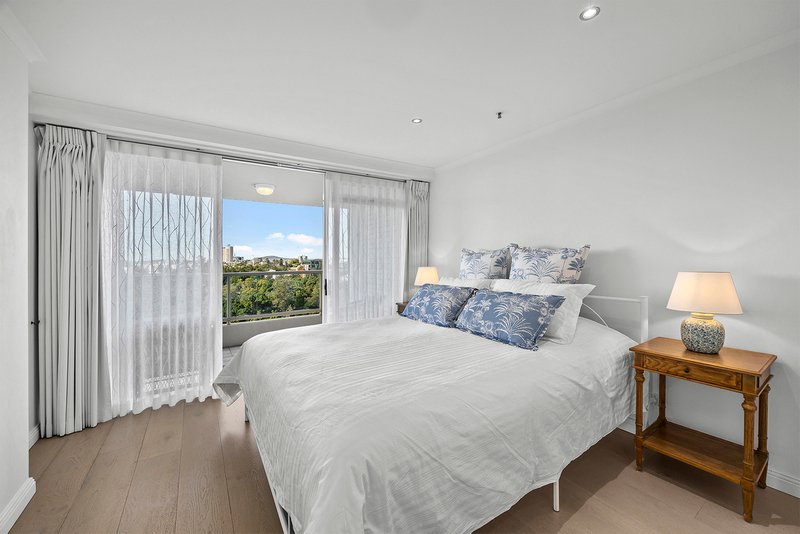 Photo - 1005/132 Alice Street, Brisbane City QLD 4000 - Image 8