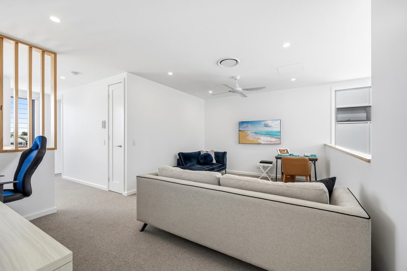 Photo - 1005/18 Spitfire Banks Drive, Pelican Waters QLD 4551 - Image 10