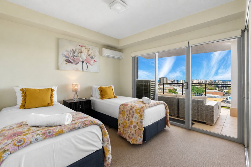 Photo - 1005/185 Redcliffe Parade, Redcliffe QLD 4020 - Image 4
