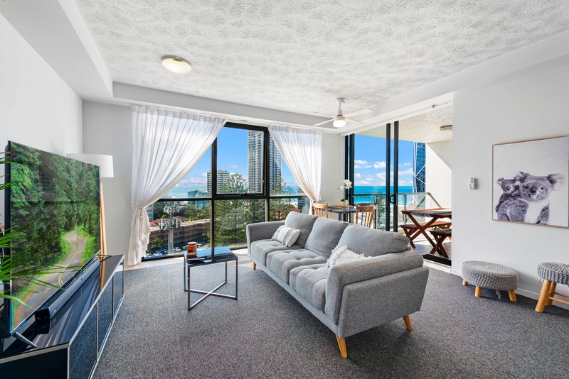 Photo - 1005/2865 Gold Coast Highway, Surfers Paradise QLD 4217 - Image 1