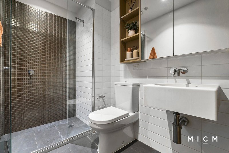 Photo - 1005/33 Mackenzie Street, Melbourne VIC 3000 - Image 9