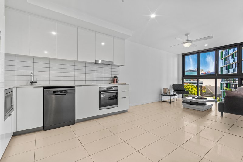 Photo - 1005/338 Water Street, Fortitude Valley QLD 4006 - Image 4