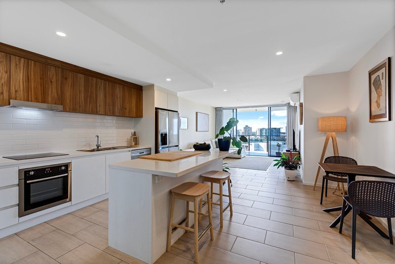 Photo - 1005/9 Market Lane, Maroochydore QLD 4558 - Image 3