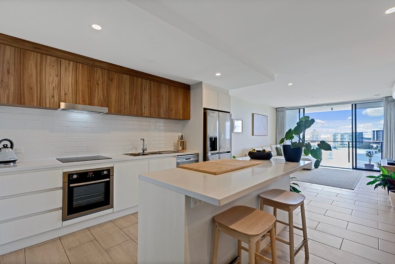 Photo - 1005/9 Market Lane, Maroochydore QLD 4558 - Image 4