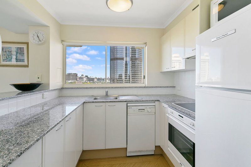 Photo - 1006/132 Alice Street, Brisbane City QLD 4000 - Image 5
