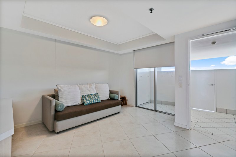 Photo - 1006/14 Aerodrome Road, Maroochydore QLD 4558 - Image 10