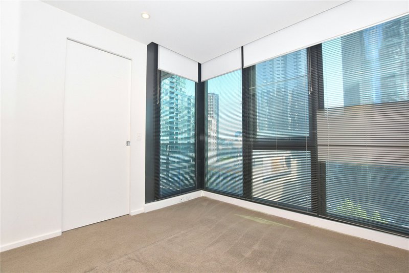 Photo - 1006/151 City Road, Southbank VIC 3006 - Image 11