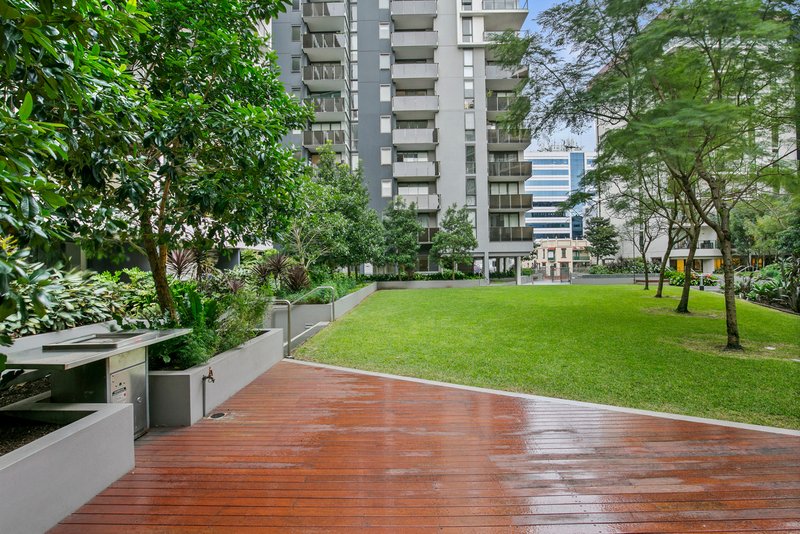 Photo - 1006/1B Pearl Street, Hurstville NSW 2220 - Image 9