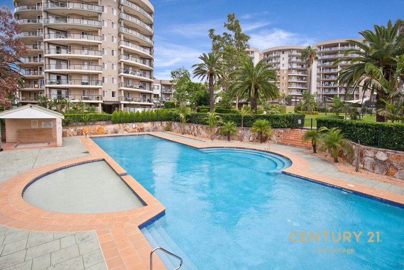 Photo - 1006/91B Bridge Road, Westmead NSW 2145 - Image 1