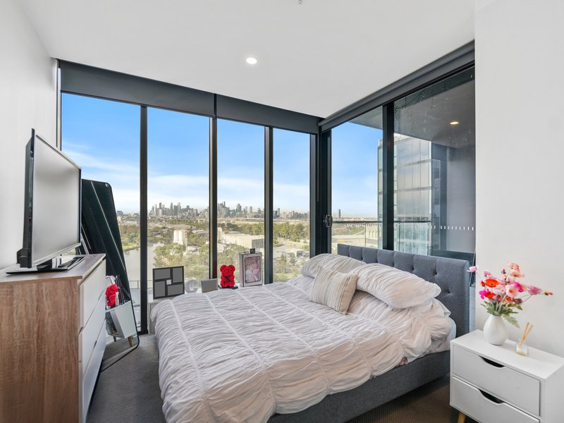 Photo - 1006C/6 Joseph Road, Footscray VIC 3011 - Image 3