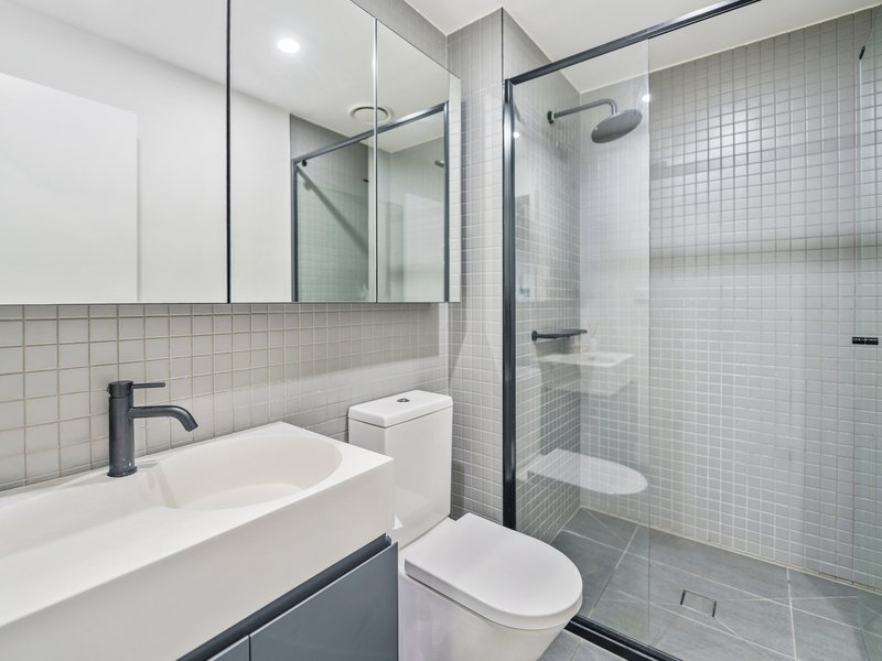 Photo - 1006C/6 Joseph Road, Footscray VIC 3011 - Image 4