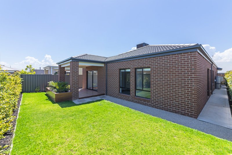 Photo - 1007 Leakes Road, Tarneit VIC 3029 - Image 8