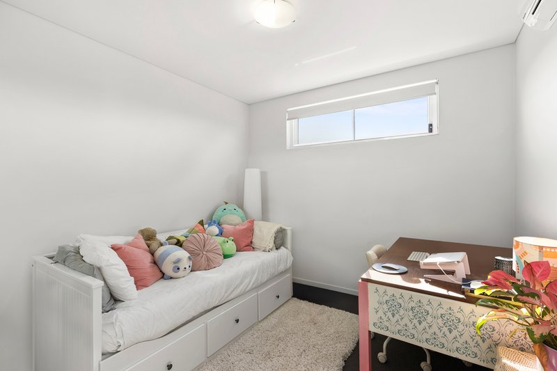 Photo - 1007/6 Land Street, Toowong QLD 4066 - Image 8