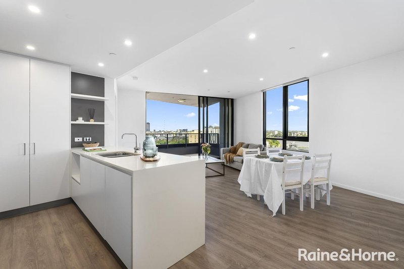 Photo - 1007/66 High Street, Toowong QLD 4066 - Image 1